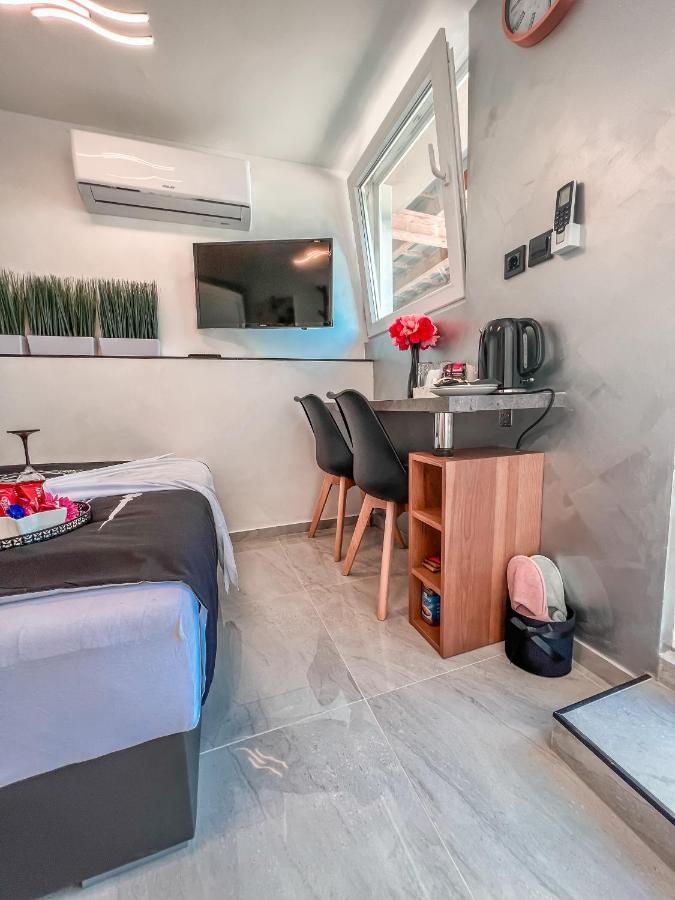 Deluxe Room 33 เบลด ภายนอก รูปภาพ